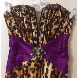 Tony Bowls Paris Fomal